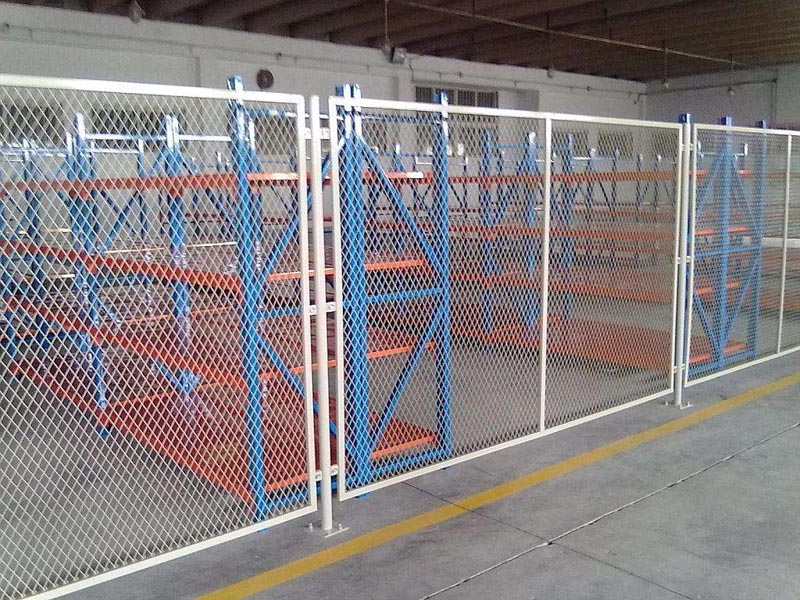 鋼板網(wǎng)護欄