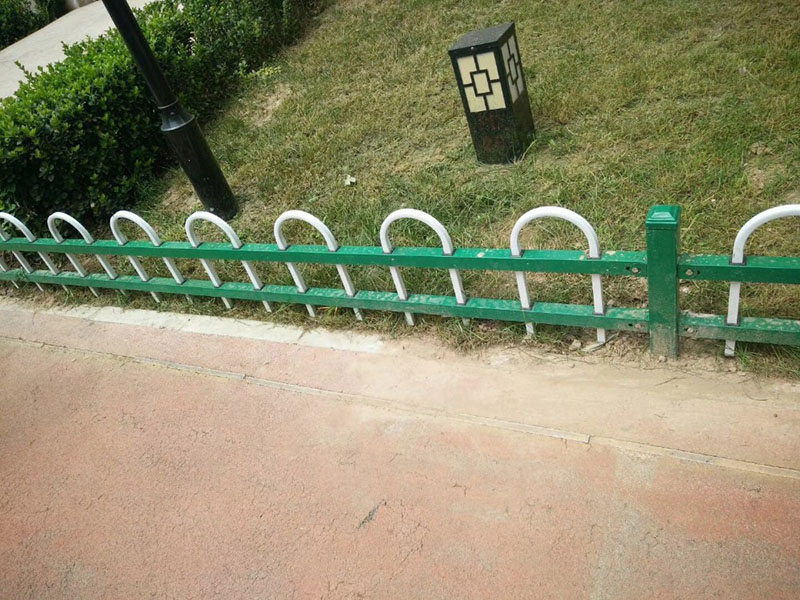 U型草坪護欄規(guī)格